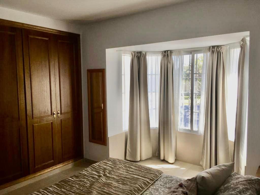 קדיז Villa Torrealta, 4000 M2 מראה חיצוני תמונה
