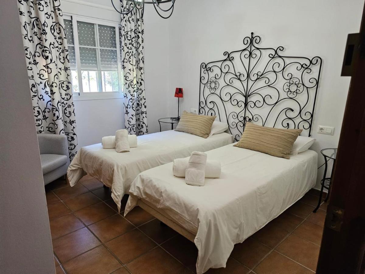קדיז Villa Torrealta, 4000 M2 מראה חיצוני תמונה